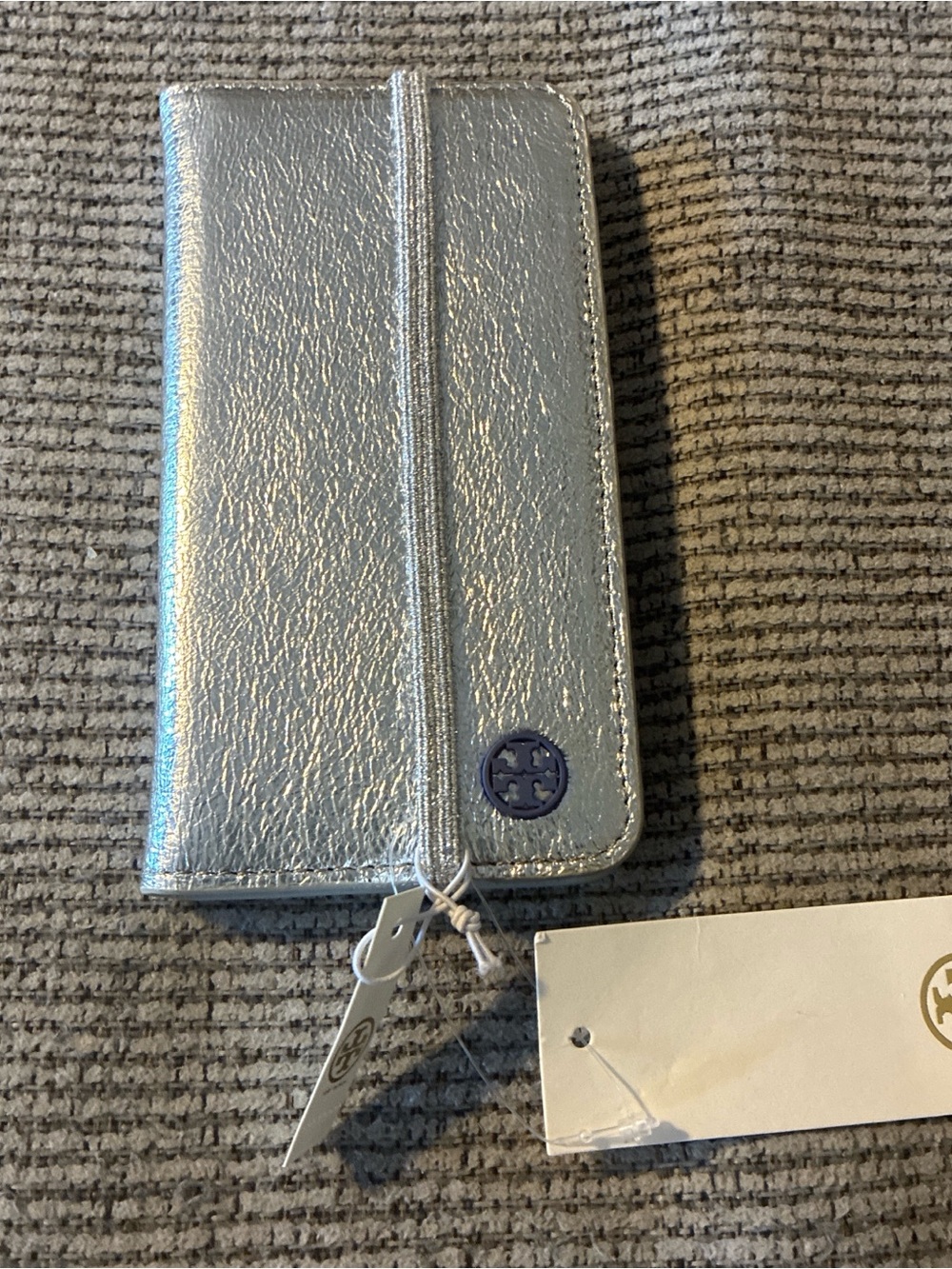 Tory Burch iPhone 6 Silver Metallic Card Phone Case with Navy Logo NWT